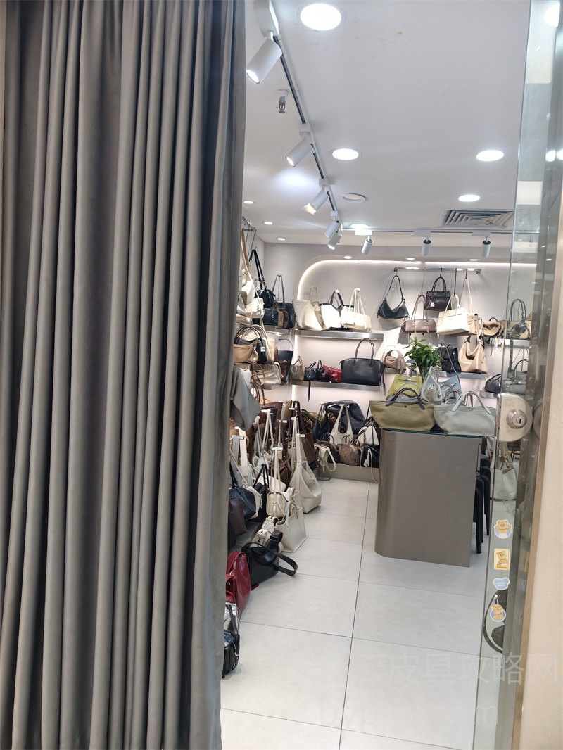 白云皮具城哪里看高档